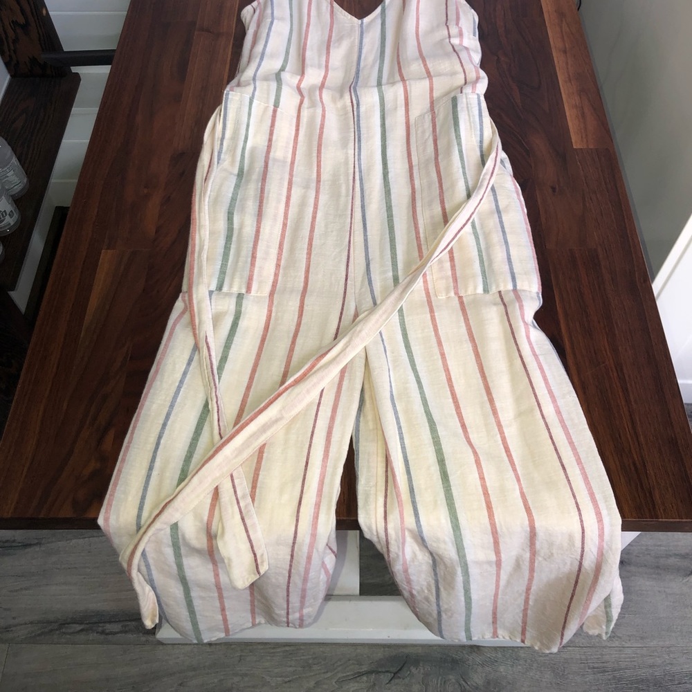 American Eagle belted Jumpsuit - Picture 3 of 4
